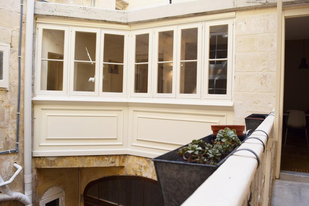 Valletta Mint Apartment 1 ภายนอก รูปภาพ