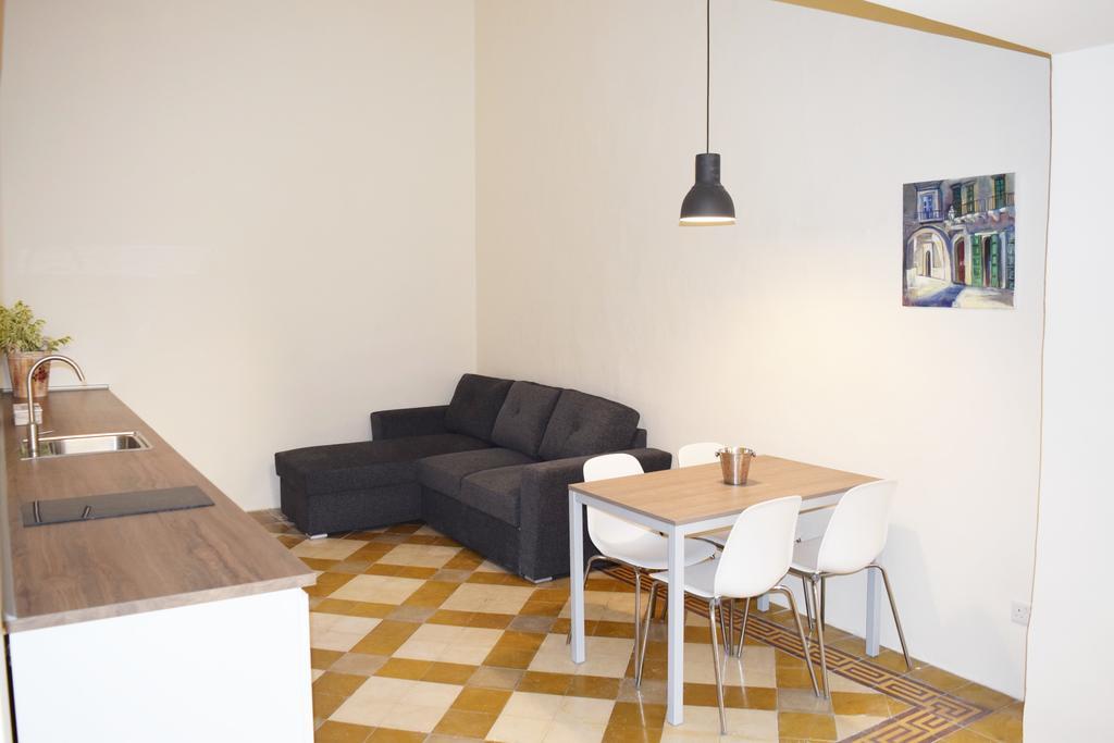 Valletta Mint Apartment 1 ภายนอก รูปภาพ