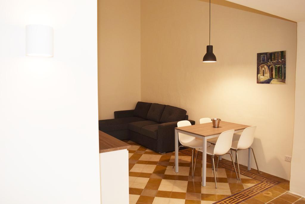 Valletta Mint Apartment 1 ภายนอก รูปภาพ