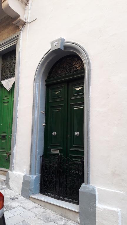 Valletta Mint Apartment 1 ภายนอก รูปภาพ